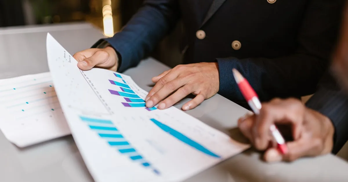 Comparison of traditional SEO vs AI SEO strategy approaches